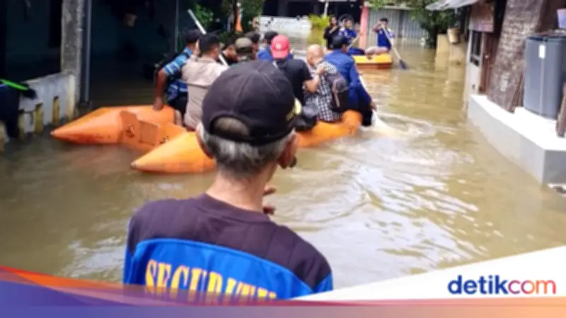Banjir 1,4 Meter di Cipondoh Tangerang, 60 Keluarga Mengungsi