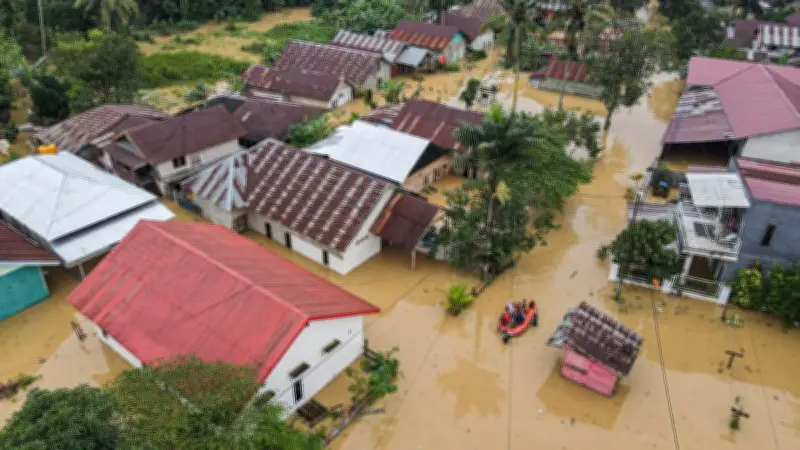 Banjir Kepung Kendari: Satu Anak Meninggal, 126 KK Terdampak