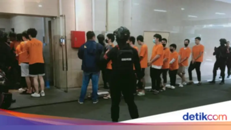 Bareskrim Periksa 40 WNA Tersangka Kasus Markas Judol Hayam Wuruk