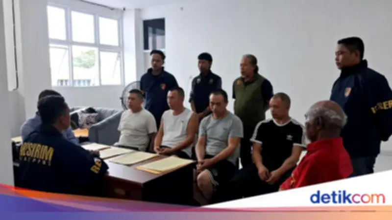 Bareskrim Tangkap 4 WNA China Terkait Tambang Ilegal di Hutan Papua