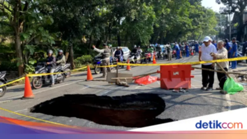 Bina Marga Ungkap Kronologi Jalan Amblas di Lenteng Agung Jaksel