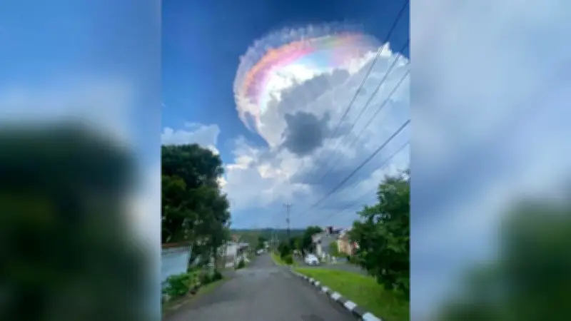 BMKG Ungkap Penyebab Awan Pelangi di Langit Jonggol, Bukan Tanda Badai