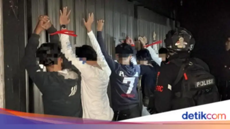 Brimob Gagalkan Tawuran di Jakarta dan Tangsel, 18 Orang Diamankan