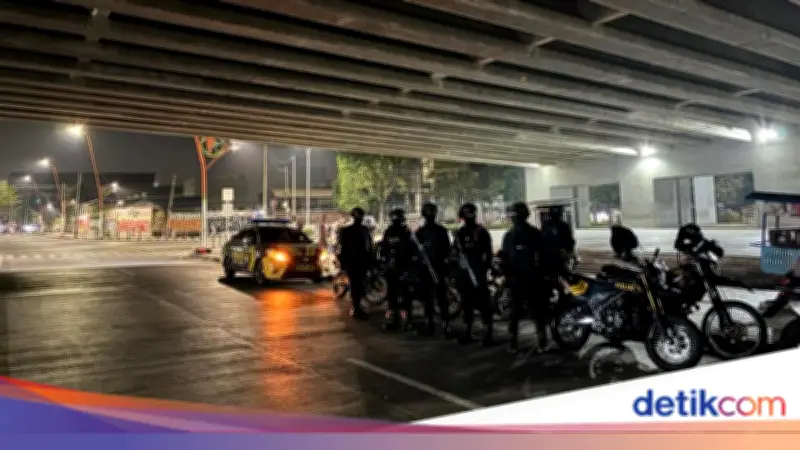 Brimob PMJ Bubarkan Tawuran di Jaktim hingga Bekasi, Sita Parang dan Stik Golf