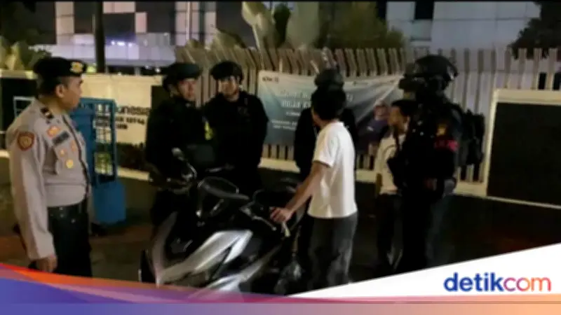 Brimob Polda Metro Gagalkan Balap Liar di Kebayoran Baru Jakarta Selatan