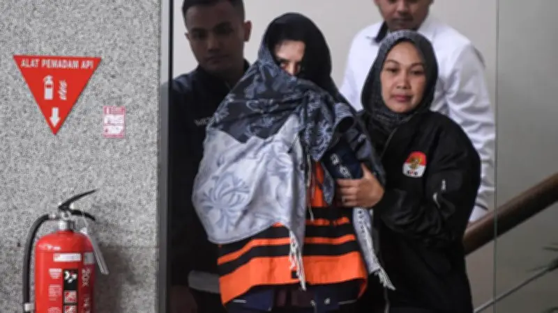 Bupati Pekalongan Fadia Arafiq Diduga Beli Jam Rolex dengan Uang Korupsi