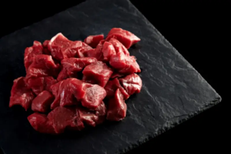 Cara Efektif Hilangkan Bau Prengus Daging Kambing Sebelum Dimasak