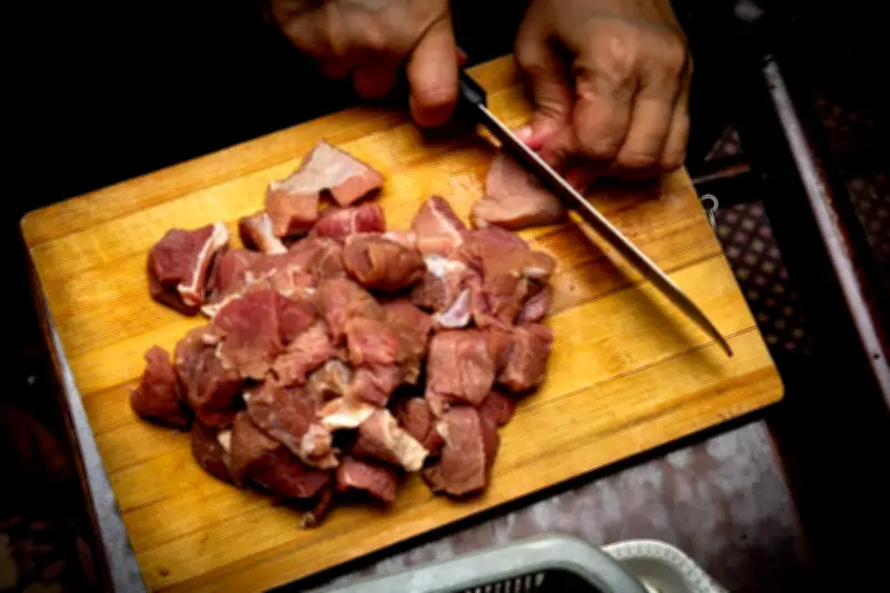 Cara Hilangkan Bau Amis Daging Kurban, Pakar IPB Beri Tips