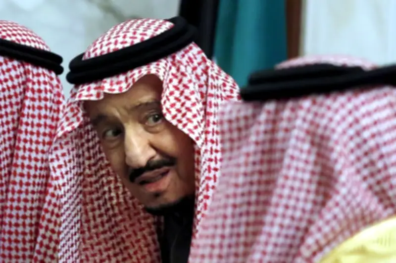 Cek Fakta: Foto Raja Salman Serahkan Rp 100 M ke Purbaya Ternyata Hasil AI