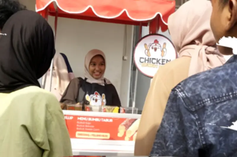 Chicken Crunchy Roll Rp 9.000 di Sawangan Viral, Influencer Jamin Enak