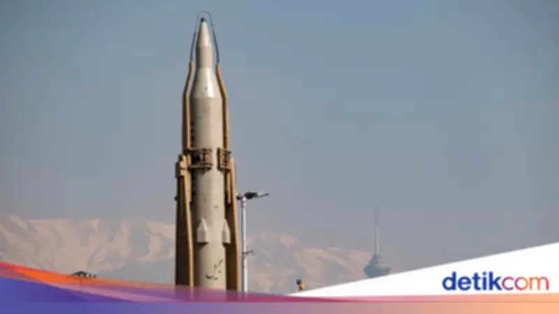 CIA: Iran Masih Punya 70 Persen Rudal, Bisa Lawan AS Berbulan-bulan