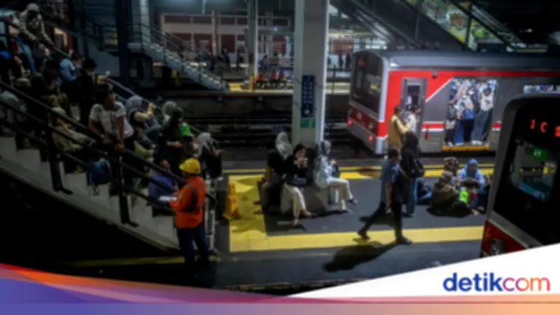 Cobaan Anker Green Line: Petir, Banjir, Gerbong Pengap, dan Penumpang Terjebak