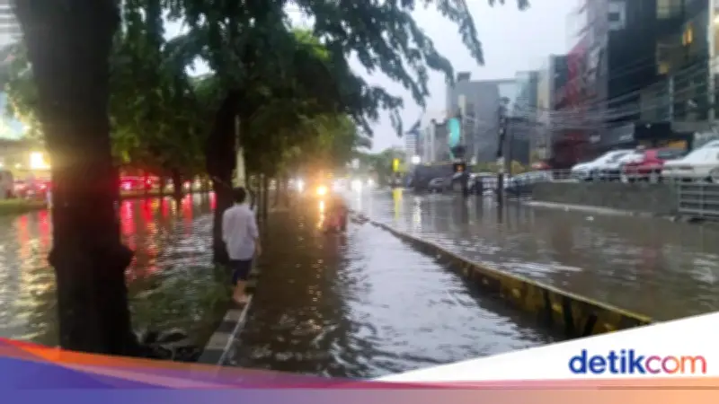 Daftar Rute Transjakarta Dialihkan Akibat Banjir di Jakarta