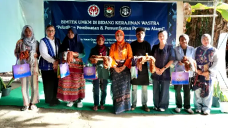Dekranas Gelar Bimtek Wastra untuk UMKM Alor, Bekali Keterampilan Tenun
