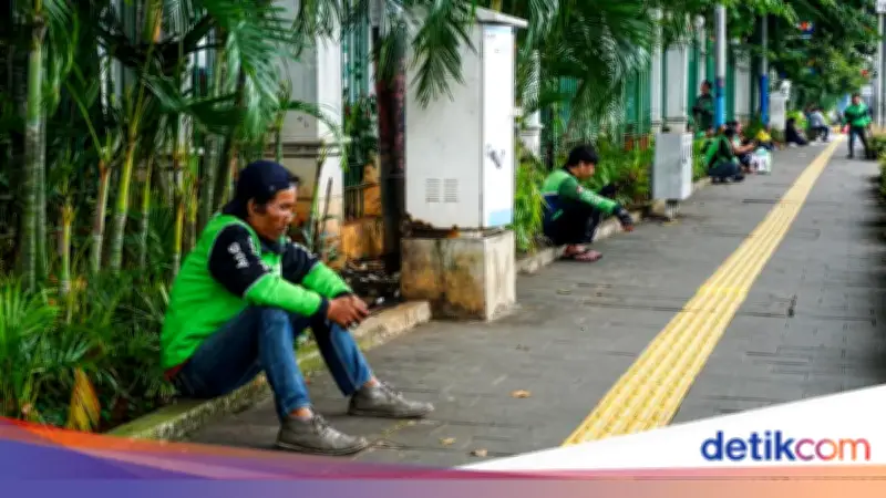 Driver Ojol Khawatir Ada Celah Biaya Lain di Balik Potongan Aplikator 8%