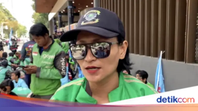 Driver Ojol Wanita Curhat Potongan Aplikator Capai 40 Persen di Aksi May Day