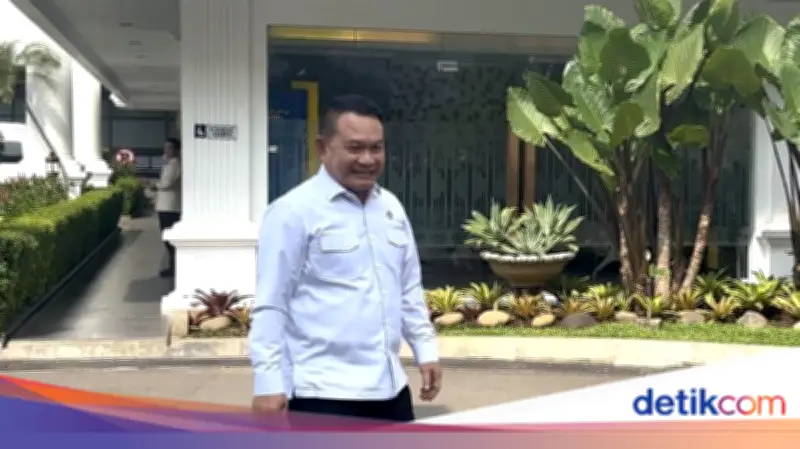 Dudung Bantah Bisiki Prabowo soal 'Kabur ke Yaman'