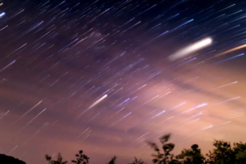 Fenomena Astronomi Juni 2026: Planet Sejajar hingga Hujan Meteor