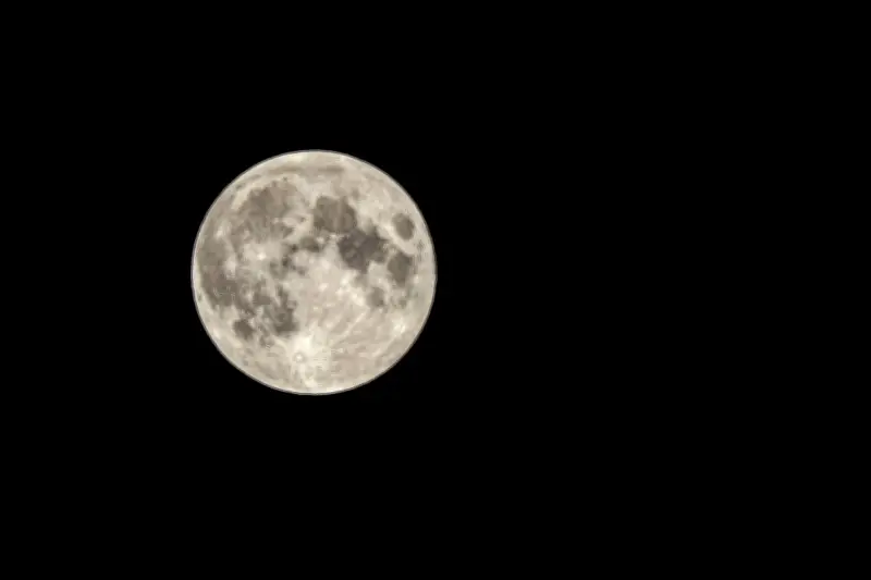 Fenomena Blue Moon dan Micromoon Hiasi Langit Indonesia 31 Juni 2026