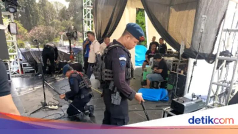 Gegana Sterilisasi JIExpo Jelang Konser Remember November