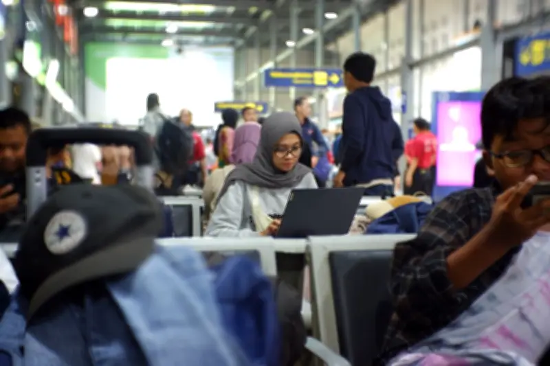 Gen Z Galau Akibat Regulasi Kontrak Kerja 5 Tahun