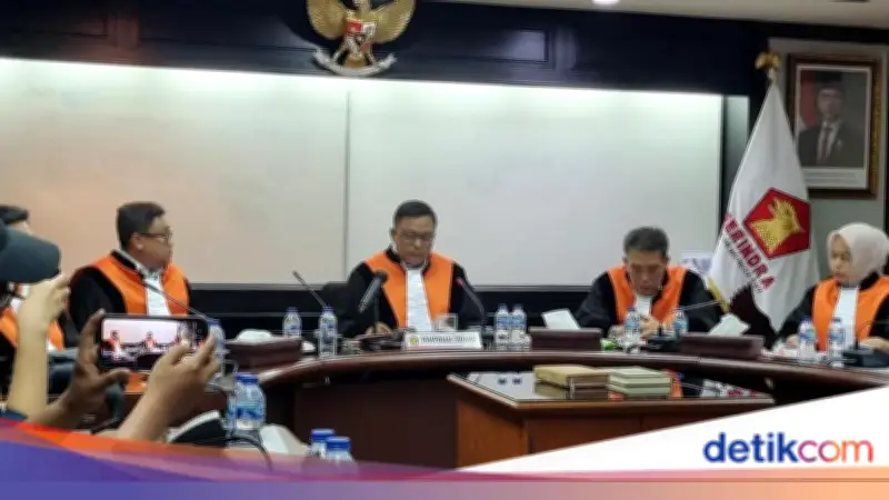 Gerindra Beri Teguran Tertulis ke Ketua DPRD Kepri karena Naik Moge Tanpa Helm