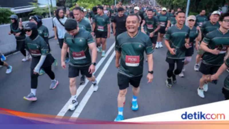 Gubernur Jateng Ahmad Luthfi Ikut Meriahkan Mangkunegaran Run 2026