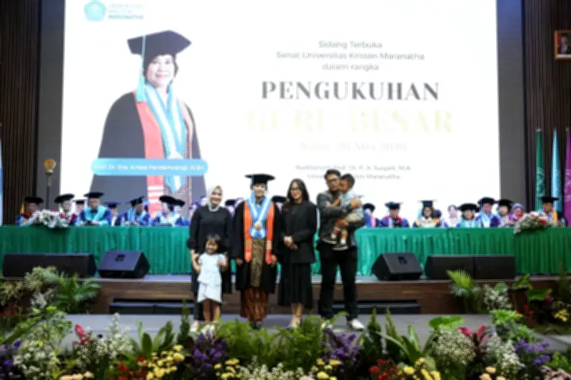 Guru Besar Bahasa Rupa Dikukuhkan, UK Maranatha Makin Kokoh