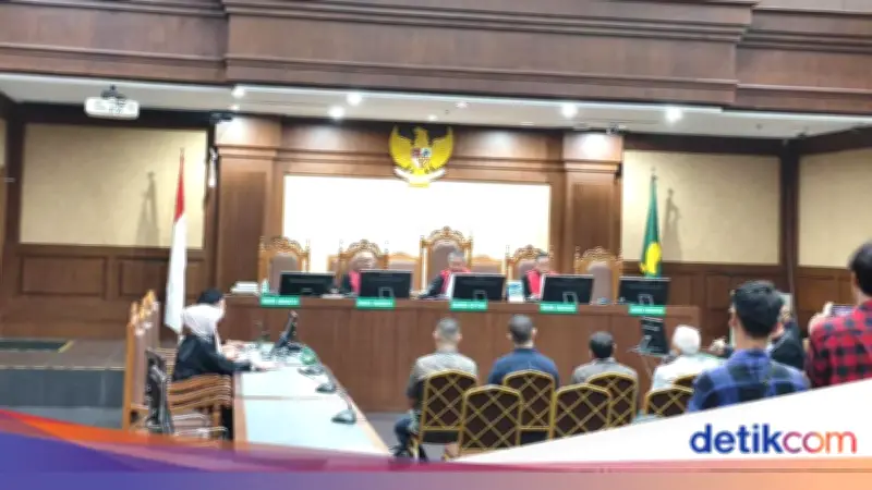 Hakim Pensiun, Sidang Vonis 4 Terdakwa Korupsi Minyak Ditunda