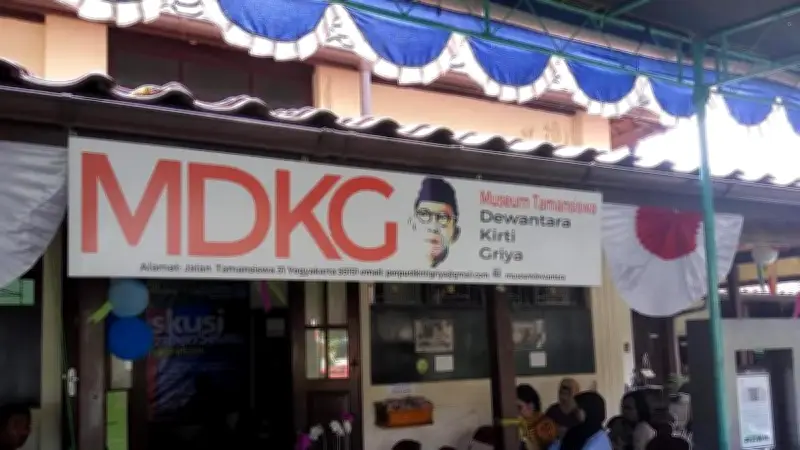 Hardiknas dan Gagasan Pendidikan Kerakyatan Ki Hadjar Dewantara