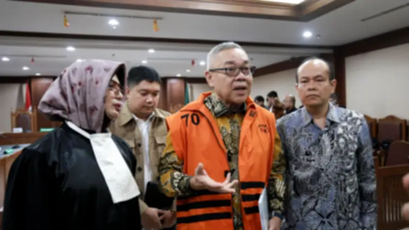 Hari Karyuliarto dan Yenni Andayani Hadapi Vonis Korupsi LNG Hari Ini