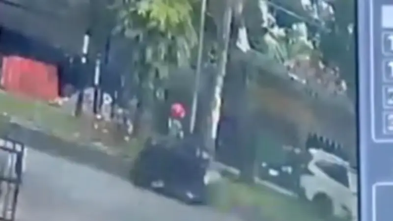 Ibu Penyapu Jalan di Bekasi Jadi Korban Tabrak Lari, Pelaku Kabur