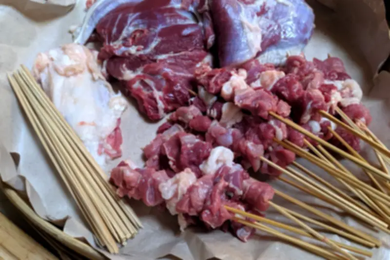Idul Adha: Resep Sate Kambing Bumbu Kacang dan Kecap yang Nikmat