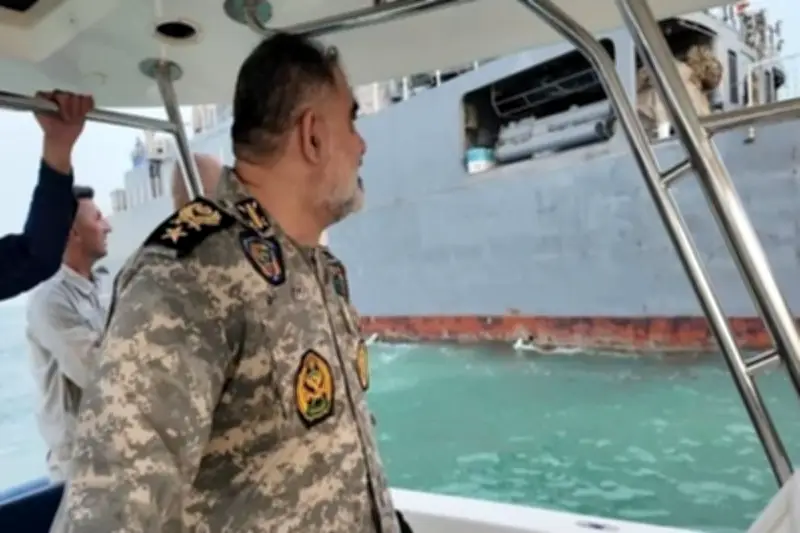 Iran Kerahkan Kapal Selam Ringan Buatan Sendiri di Selat Hormuz