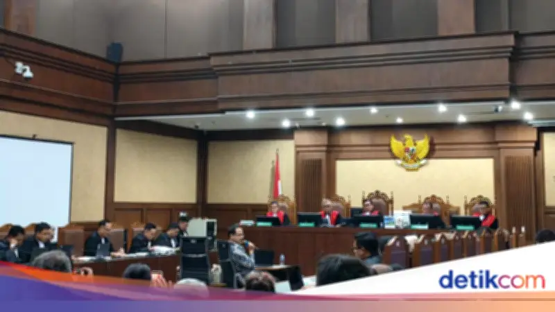Jaksa Protes Pertanyaan Pengacara Nadiem di Sidang Tipikor
