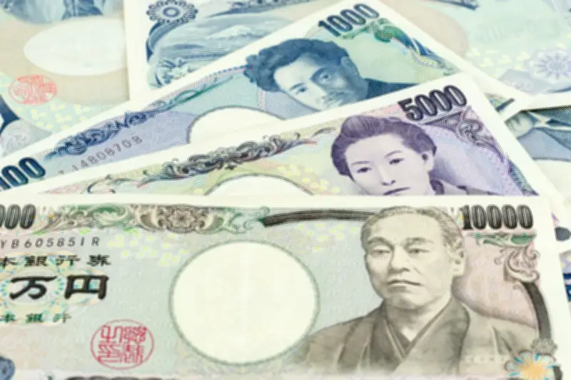 Jepang Gelontorkan 5 Triliun Yen untuk Perkuat Yen yang Melemah