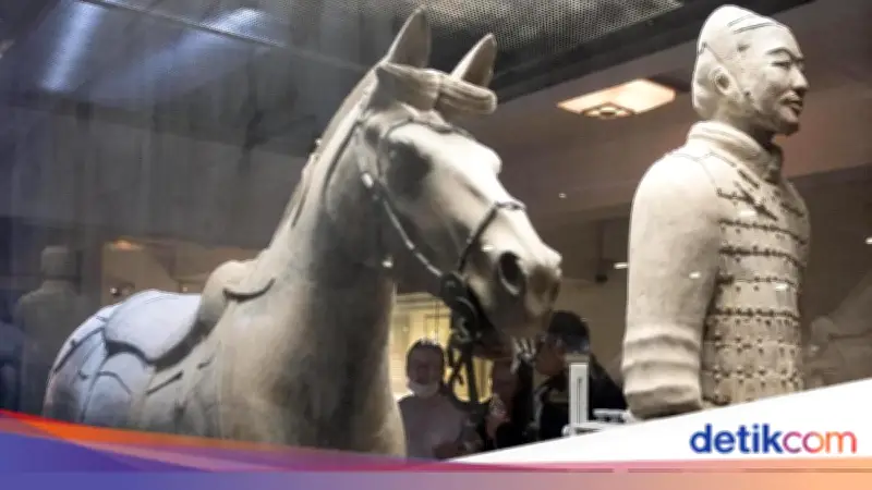 Kaisar Qin Shi Huang Terobsesi Hidup Abadi, Tapi Mati di Usia 49 Tahun