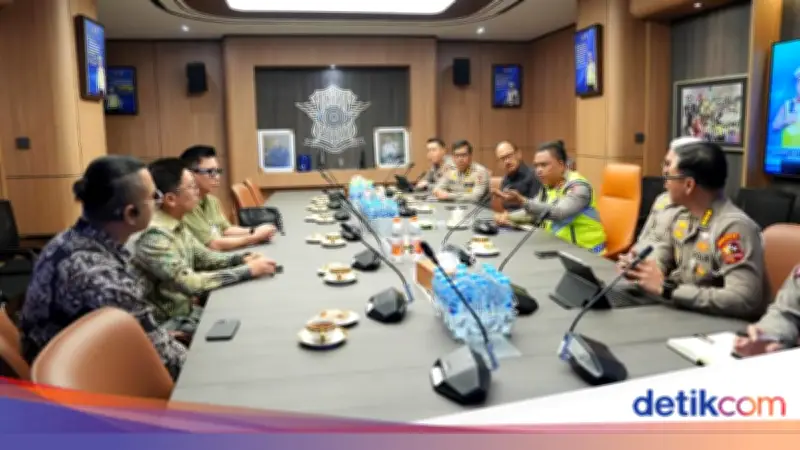 Kakorlantas Dorong Kolaborasi dengan Taksi Green SM untuk Keselamatan