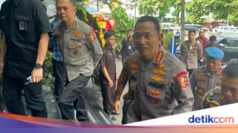 Kapolri Hadiri Syukuran Peresmian Kantor Baru Kompolnas di Jakarta Selatan
