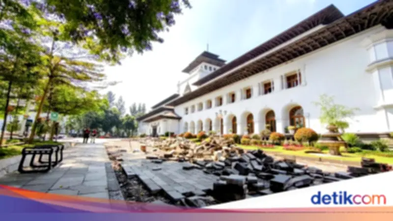 KDM Jamin Penataan Halaman Gedung Sate Tak Hilangkan Jalan Diponegoro