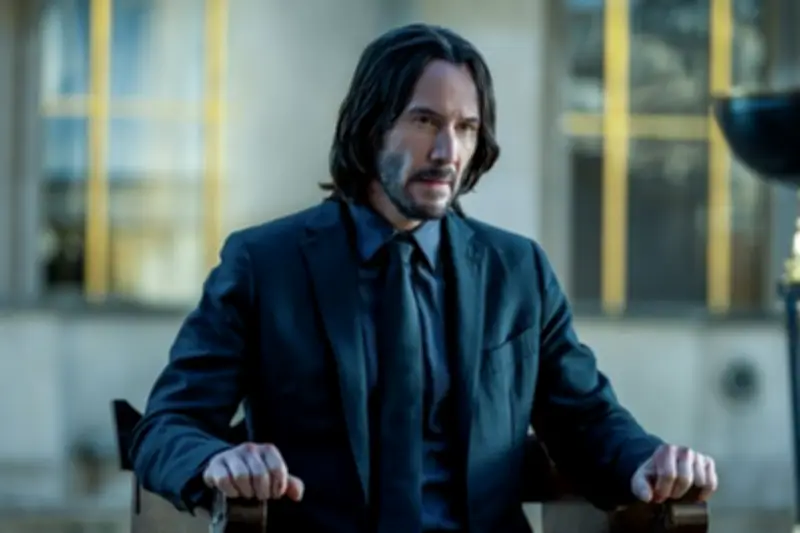 Keanu Reeves Minta Keringanan Hukuman untuk Sutradara Penipu Netflix