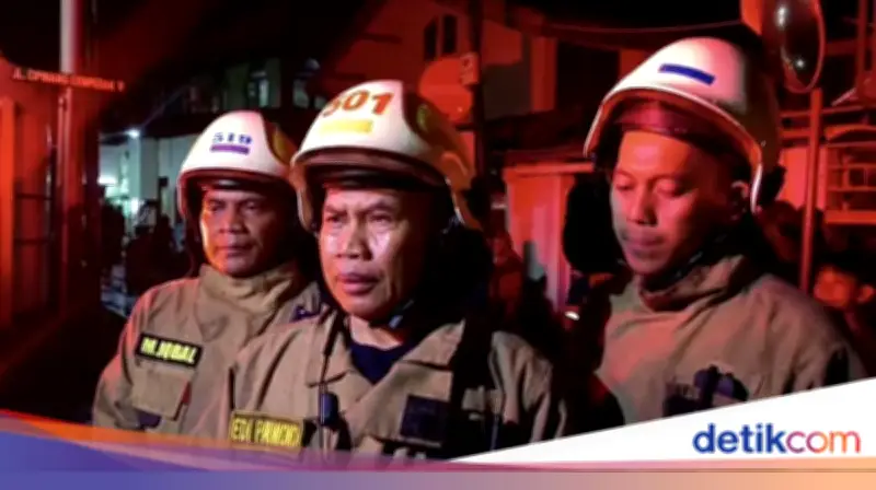 Kebakaran di Jatinegara Hanguskan 5 Rumah, 28 Jiwa Terdampak