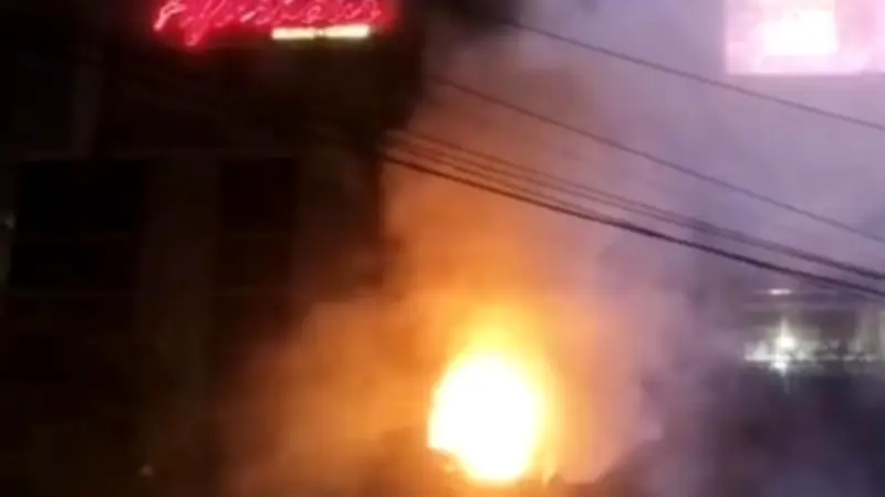 Kebakaran di Poins Square Lebak Bulus, Api Diduga Berasal dari Coffee Shop