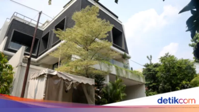 Kebakaran Rumah Anggota BPK Haerul Saleh di Lantai 4, Api dari Ruang Kerja