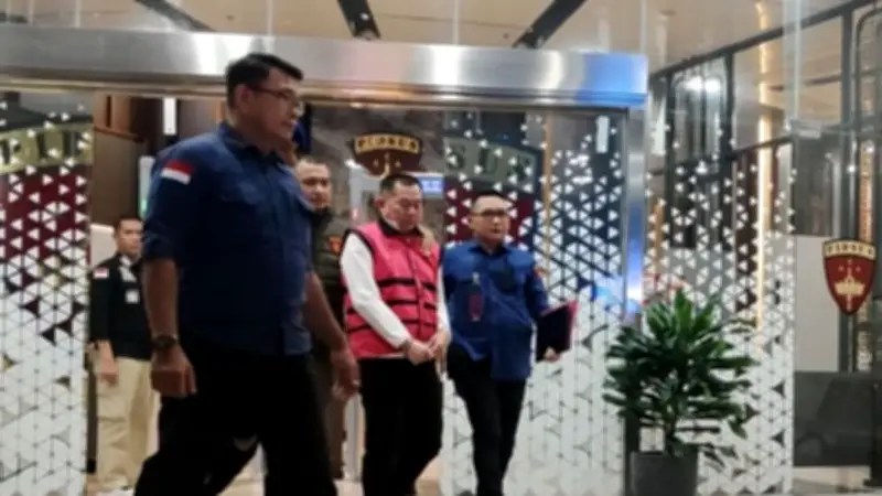 Kejagung Tetapkan 4 Tersangka Baru Korupsi Bauksit Kalbar, Termasuk Analis ESDM