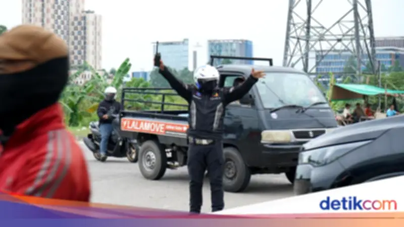 Kemacetan Parah di Jembatan KBT Jakut-Bekasi Akibat Pengalihan Arus Proyek