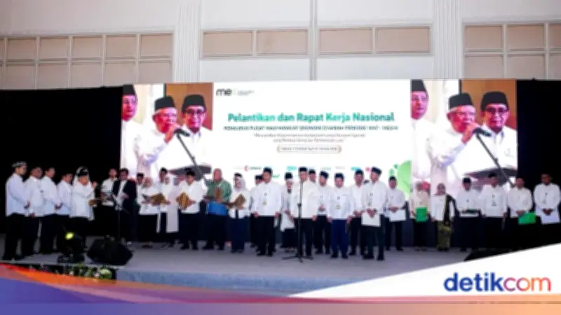 Ketua Dewan Pembina PP MES Lantik Pengurus MES Periode 2026-2031