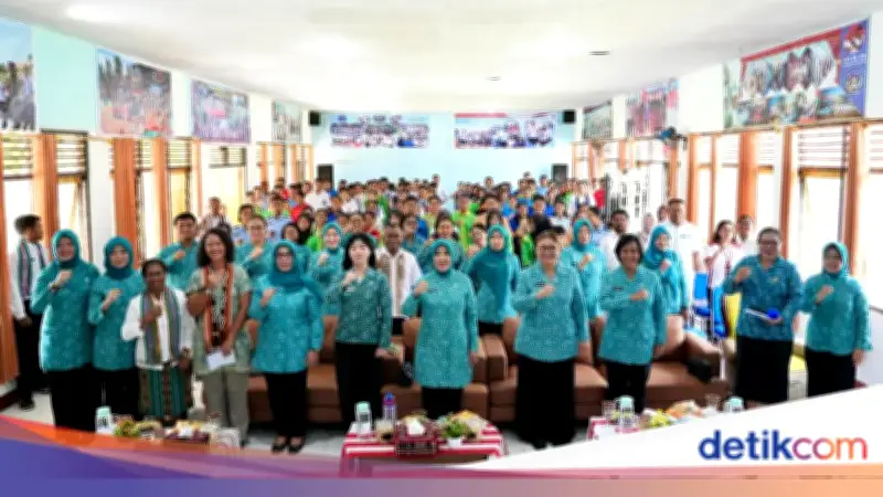 Ketum TP PKK Ajak Pelajar Alor Cegah Kekerasan Perempuan dan Anak