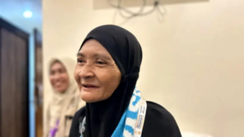Kisah Jumairah, Buruh Kebun Menabung 20 Tahun di Ember Demi Lihat Ka'bah