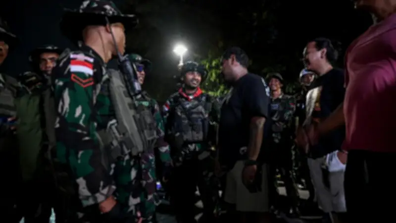 Koalisi Sipil Kritik Pengerahan TNI Atasi Begal di Jakarta